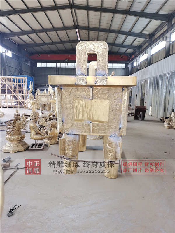 銅鼎鑄造廠家.jpg 銅鼎鑄造廠家.jpg