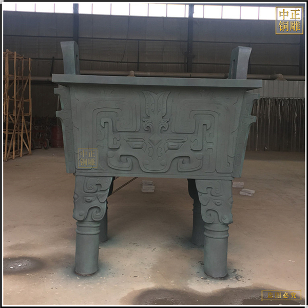 批發(fā)各種銅鼎.jpg 批發(fā)各種銅鼎.jpg