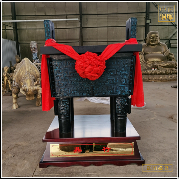 6.廠家供應銅鼎擺件.jpg 6.廠家供應銅鼎擺件.jpg