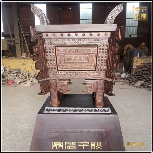 加工銅鼎工藝品.jpg 加工銅鼎工藝品.jpg